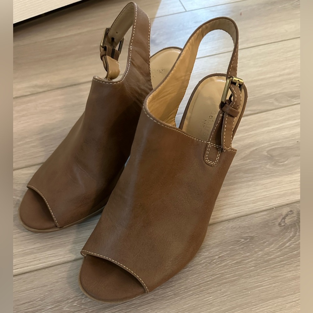 Naturalizer Heel